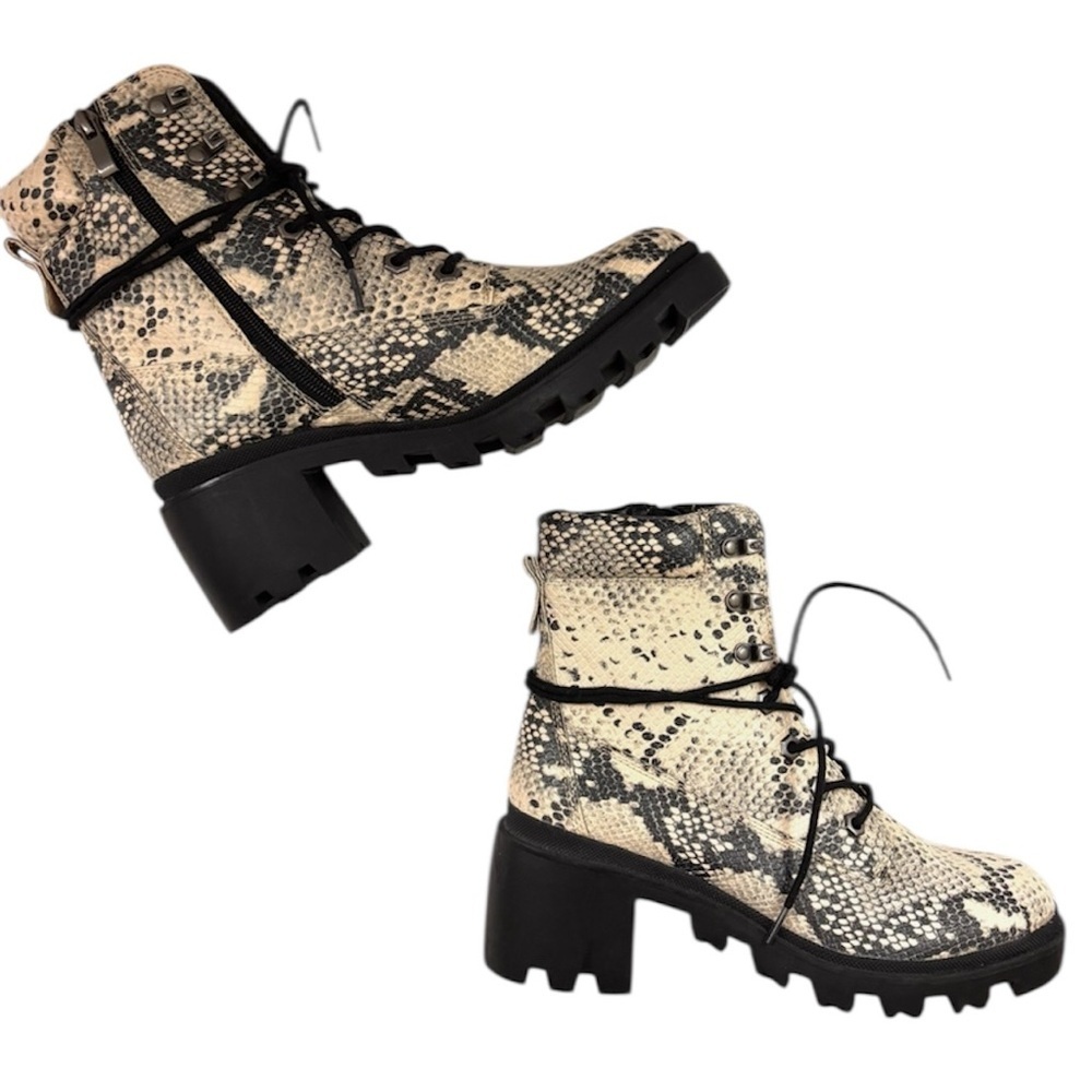 Madden Girl Dillian Snake Print Tie Ankle Hike Combat Rugged Block Heel Boots 8